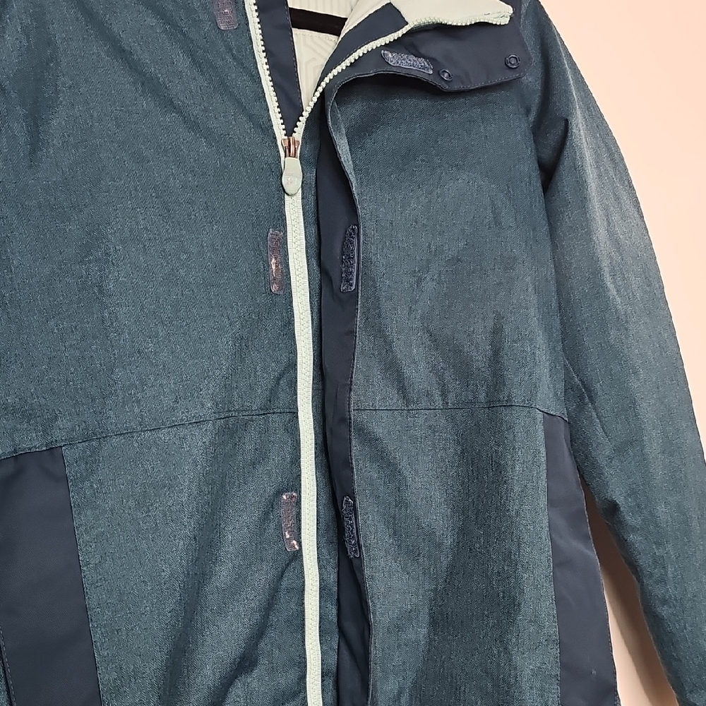 Under Armour Kids' Teal and Navy Puffer Jacket - Picture 4 of 5